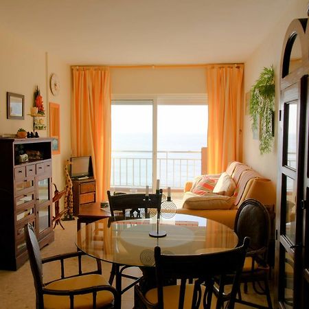 Suitur Apartamento Frente A La Playa Фуeнхирола Екстериор снимка