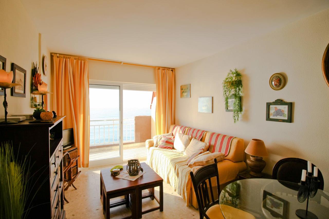 Suitur Apartamento Frente A La Playa Фуeнхирола Екстериор снимка